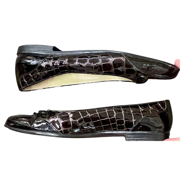 Amalfi by Rangoni Black Croc-Embossed Patent Leather Flats – Size 11M - Picture 4 of 9